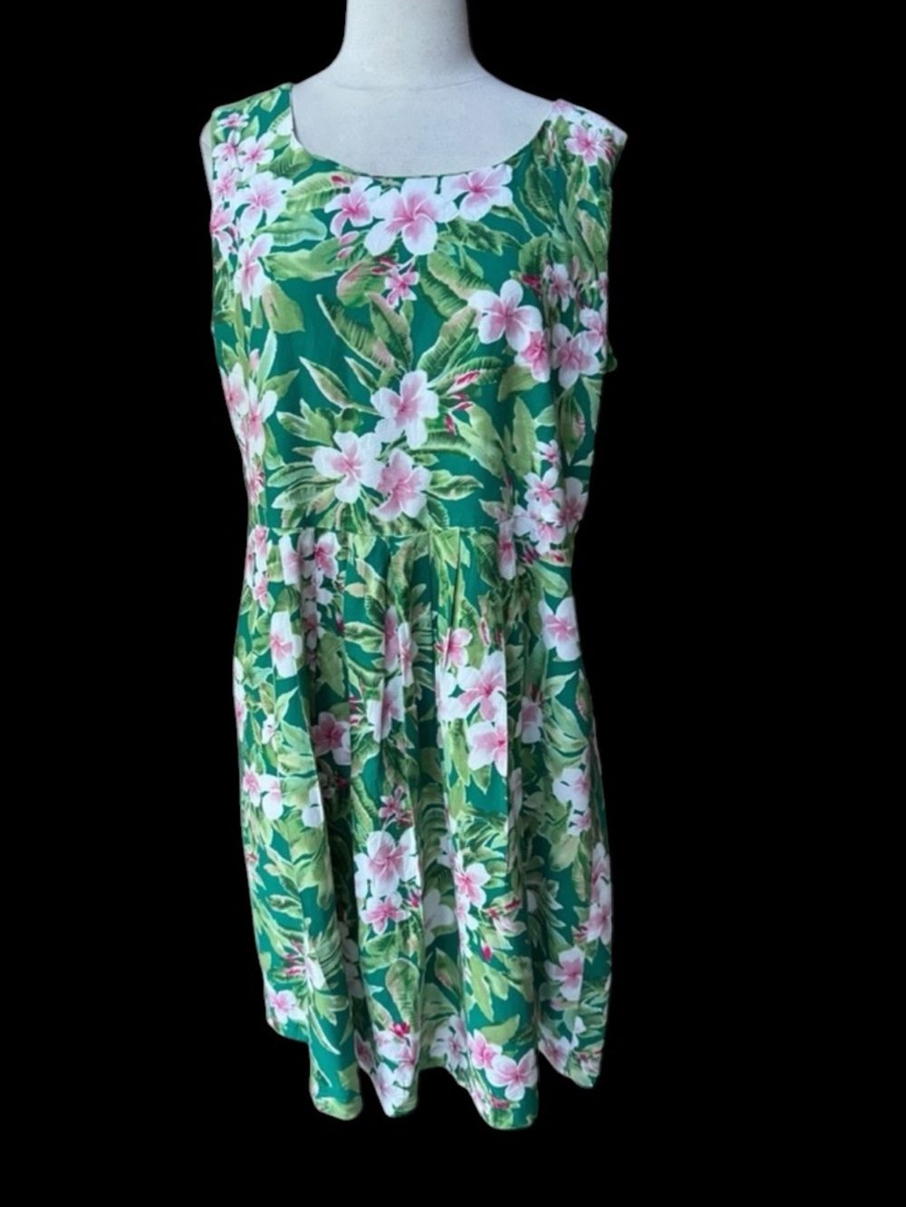 1980s/90s Paradise Found Honolulu, Hawaii‎ 100% Rayon Hawaiian Dress